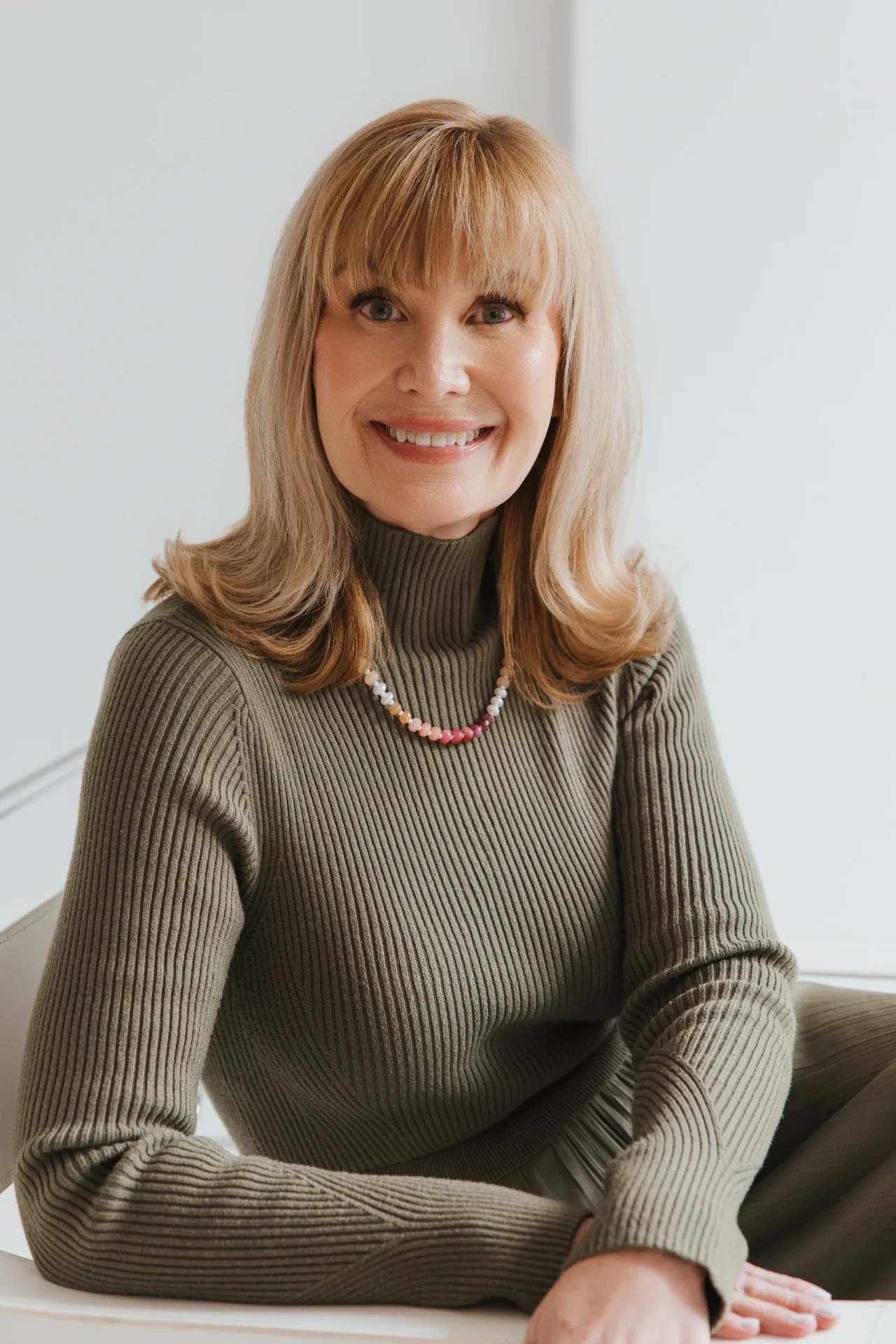 Mardie Sitting close up 030426